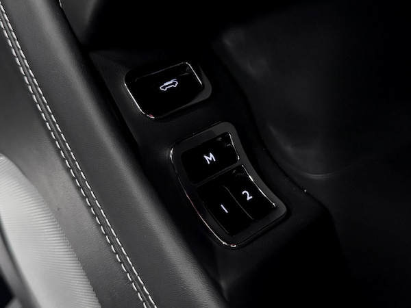 Used Bentley Bentayga 2017 for sale - 75732346: Photo 16