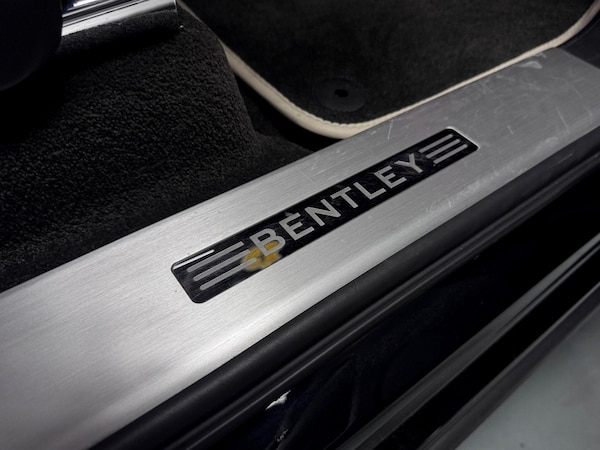 Used Bentley Bentayga 2017 for sale - 75732346: Photo 17