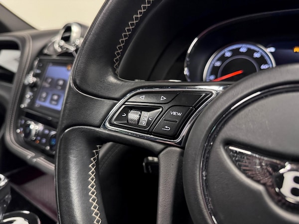 Used Bentley Bentayga 2017 for sale - 75732346: Photo 45