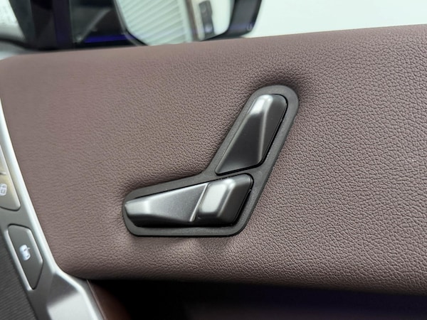Used BMW iX 2024 for sale - 76032629: Photo 18