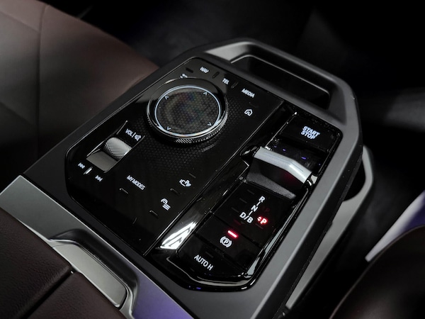 Used BMW iX 2024 for sale - 76032629: Photo 32