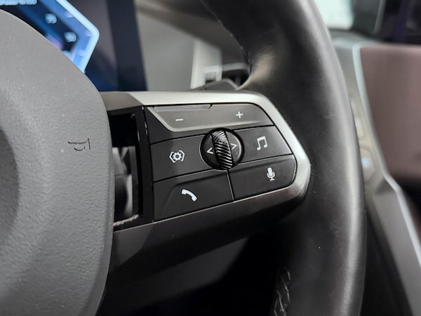 Used BMW iX 2024 for sale - 76032629: Photo 39