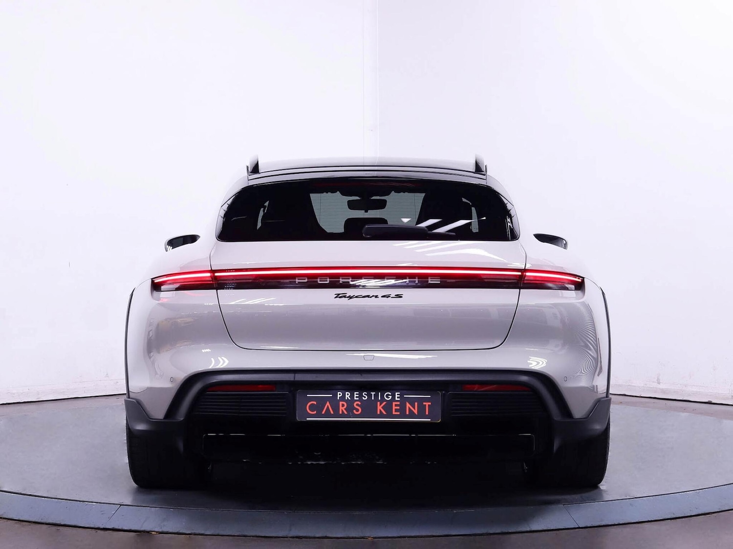 Used Porsche Taycan 2021 for sale - 76513304: Photo 11