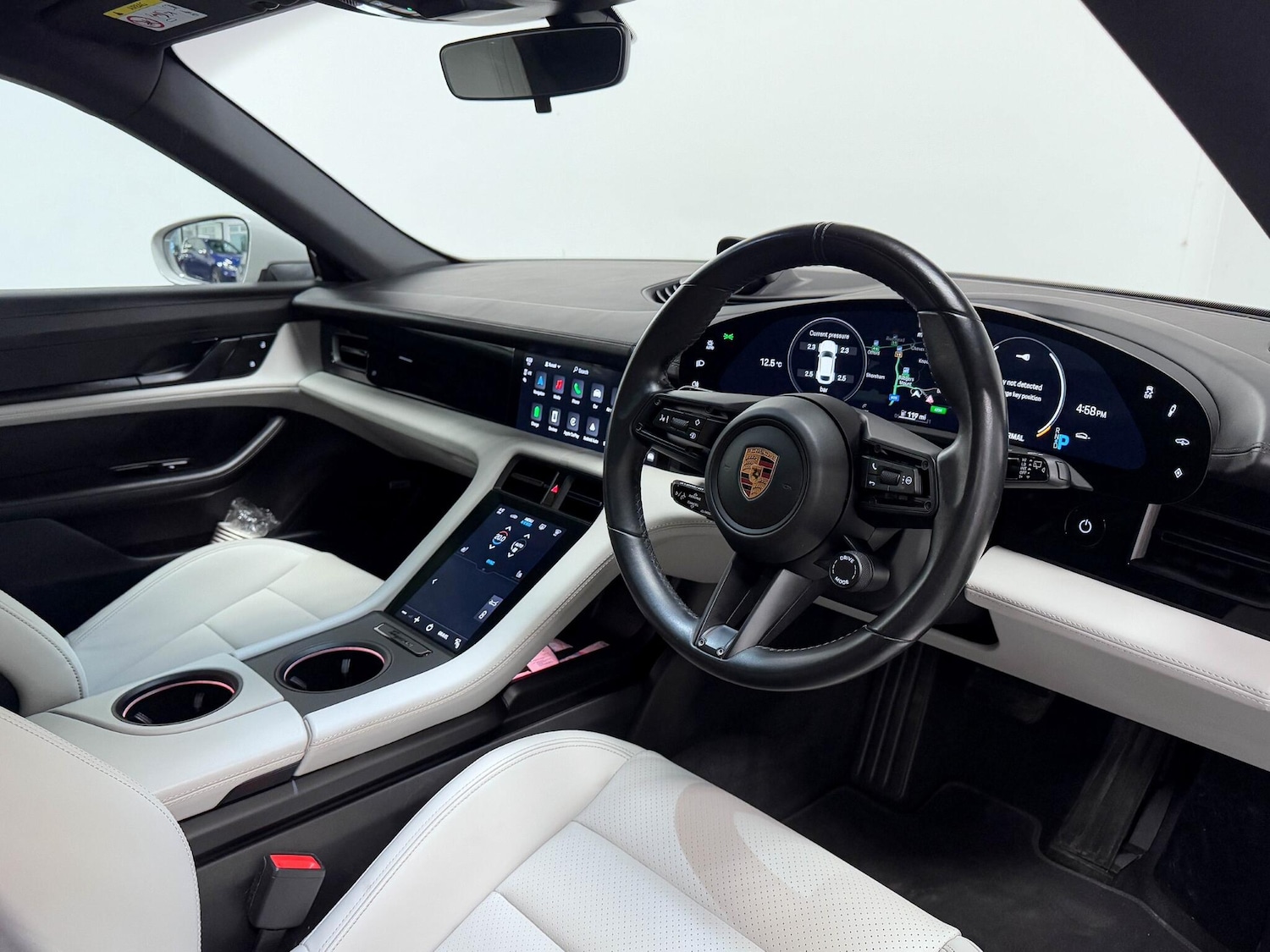 Used Porsche Taycan 2021 for sale - 76513304: Photo 21