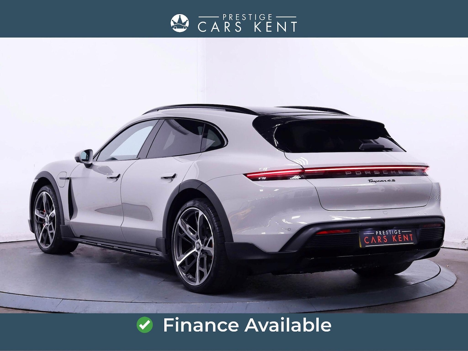 Used Porsche Taycan 2021 for sale - 76513304: Photo 3