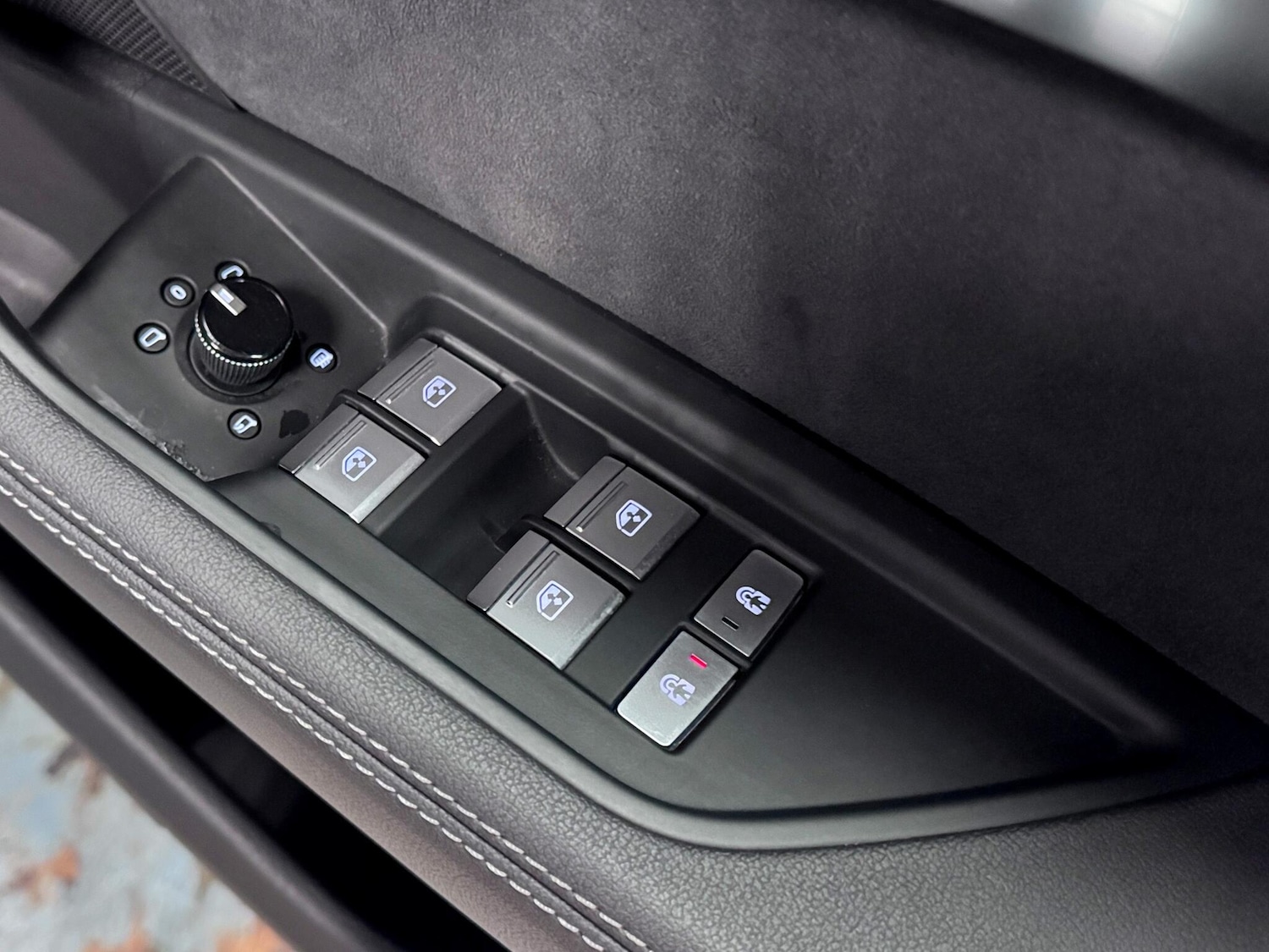 Used Audi Q8 e-tron 2023 for sale - 77425578: Photo 17