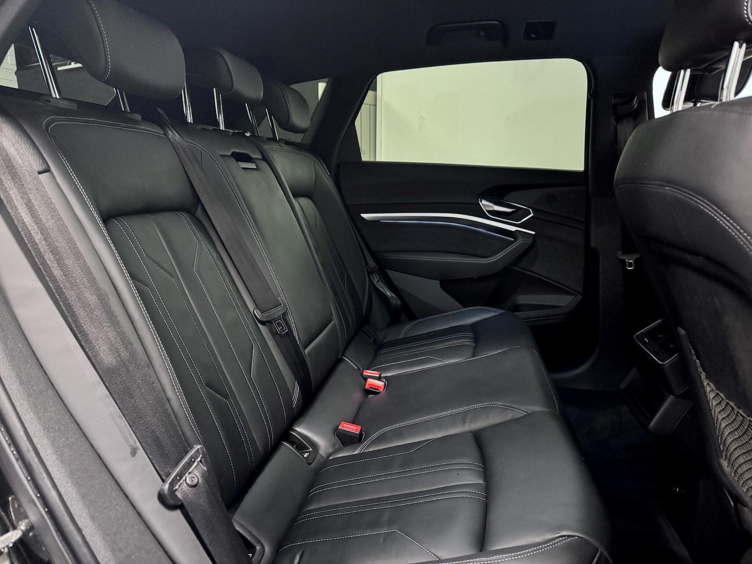 Used Audi Q8 e-tron 2023 for sale - 77425578: Photo 26