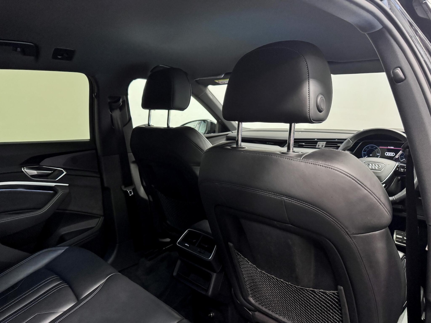 Used Audi Q8 e-tron 2023 for sale - 77425578: Photo 27