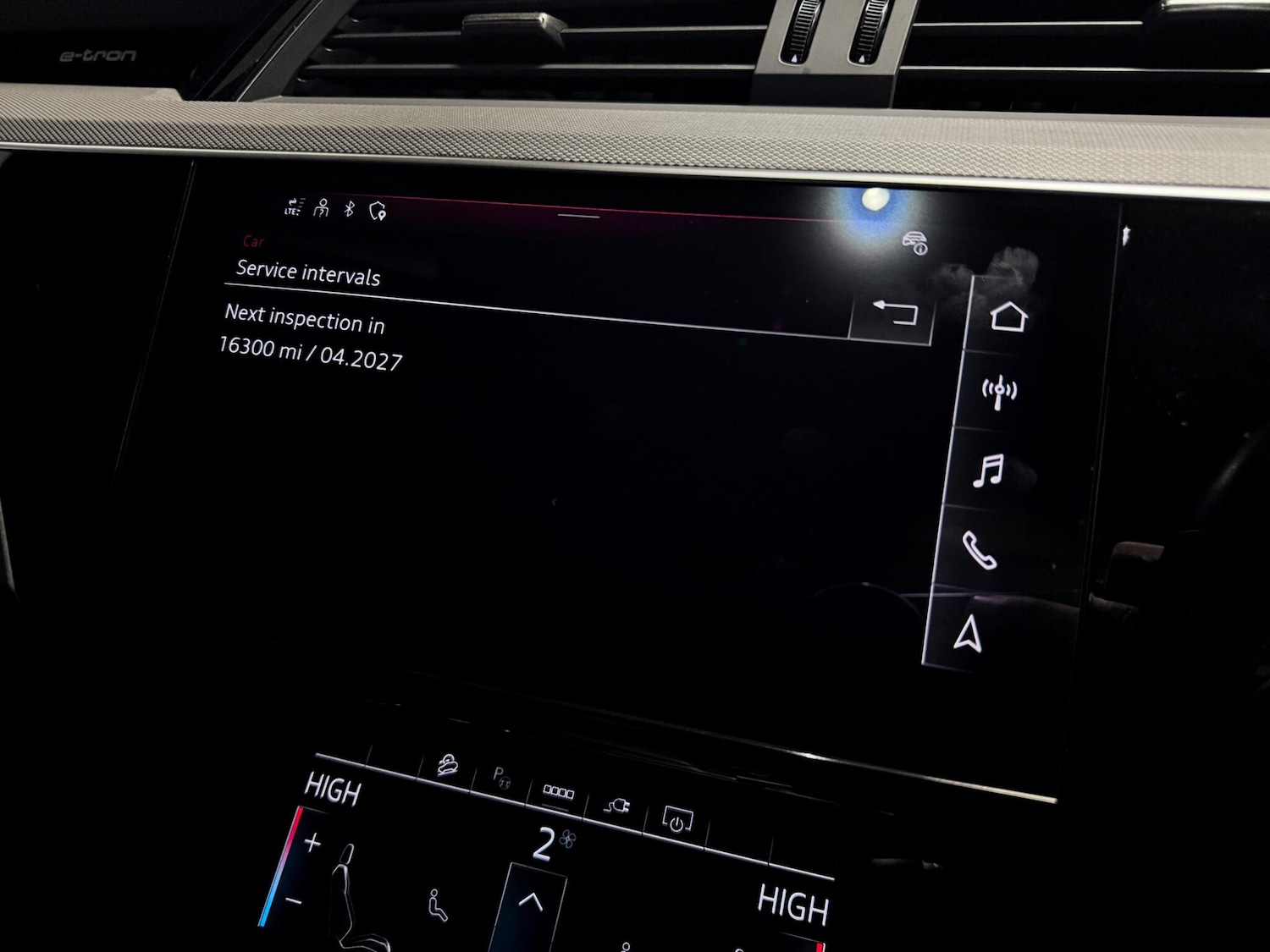 Used Audi Q8 e-tron 2023 for sale - 77425578: Photo 52