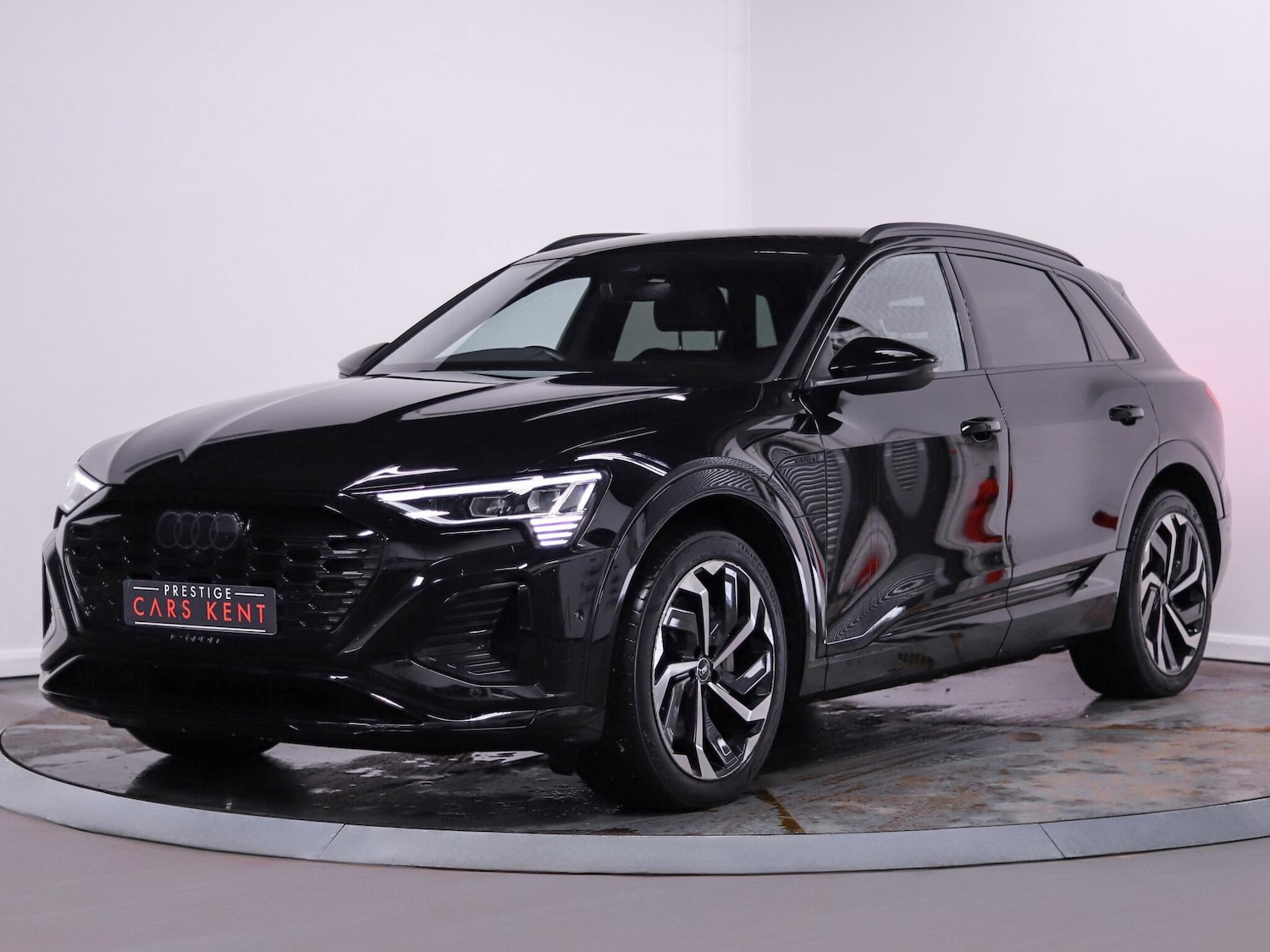 Used Audi Q8 e-tron 2023 for sale - 77425578: Photo 6