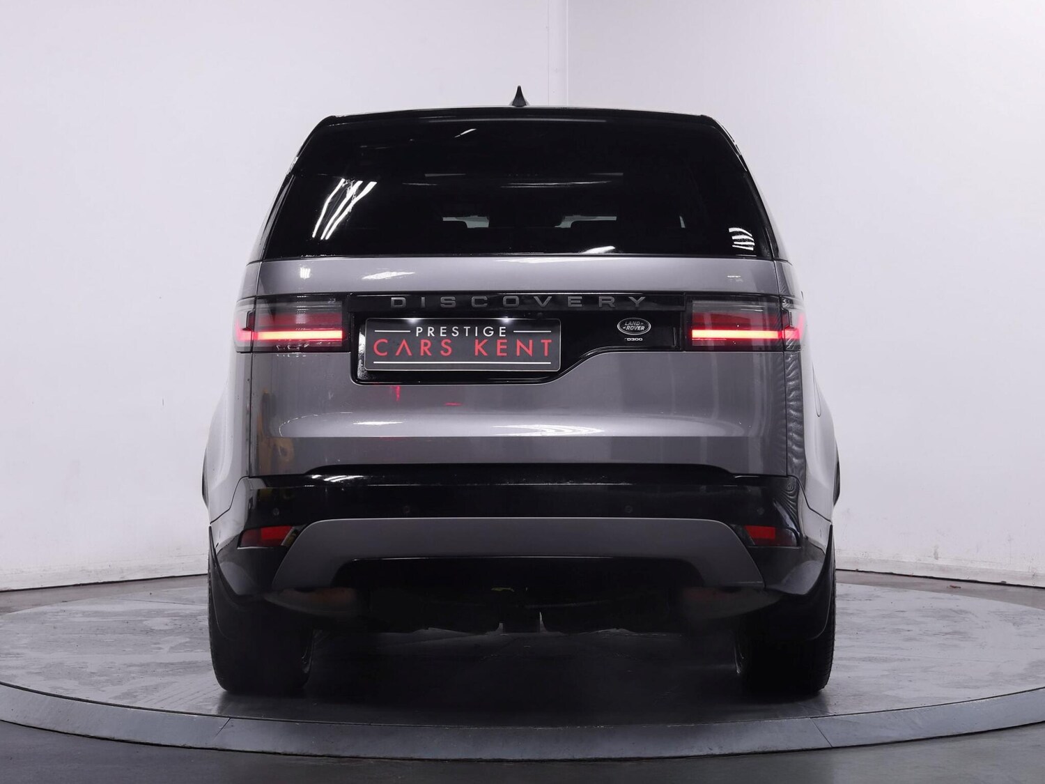 Used Land Rover Discovery 2022 for sale - 76389031: Photo 11