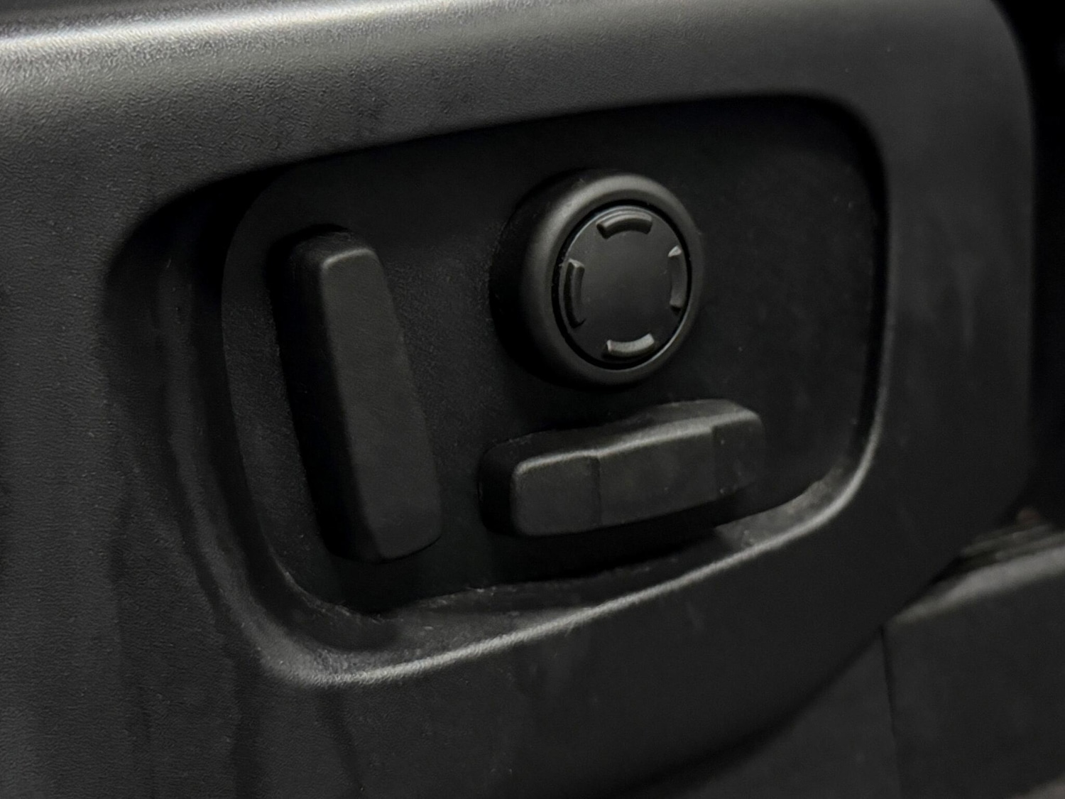 Used Land Rover Discovery 2022 for sale - 76389031: Photo 21