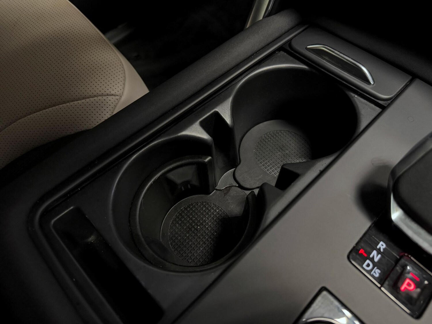 Used Land Rover Discovery 2022 for sale - 76389031: Photo 33