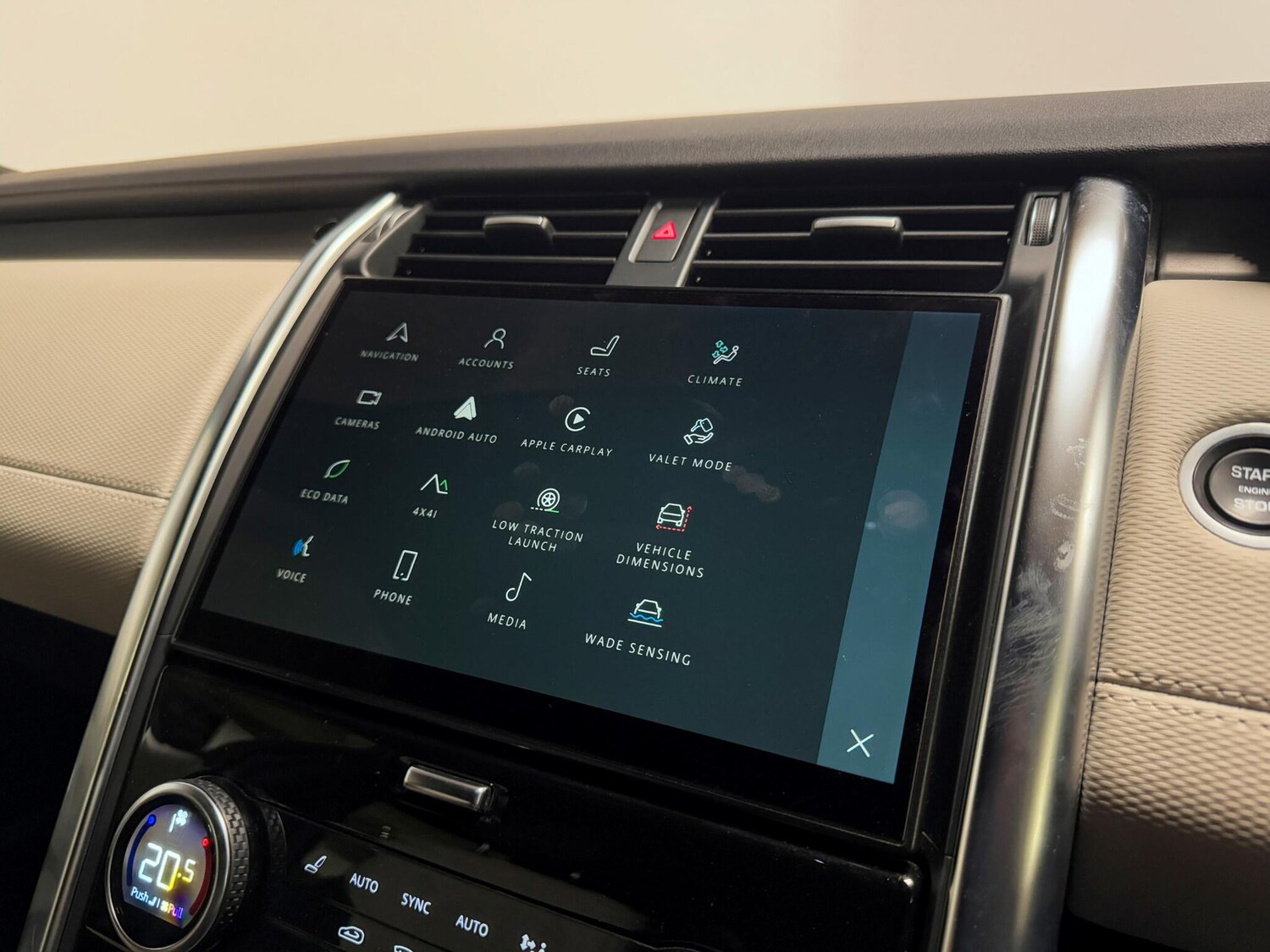 Used Land Rover Discovery 2022 for sale - 76389031: Photo 42