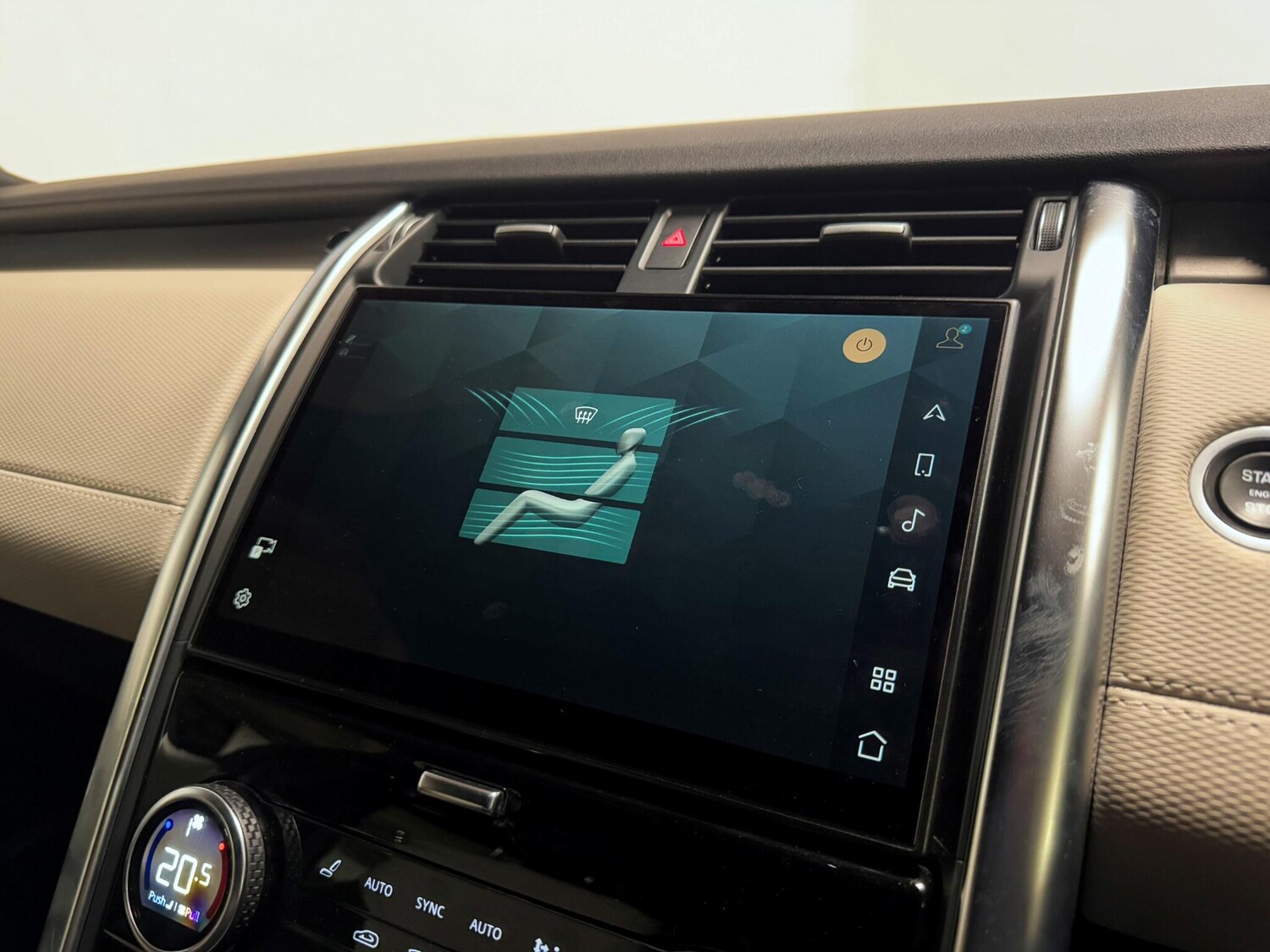 Used Land Rover Discovery 2022 for sale - 76389031: Photo 46