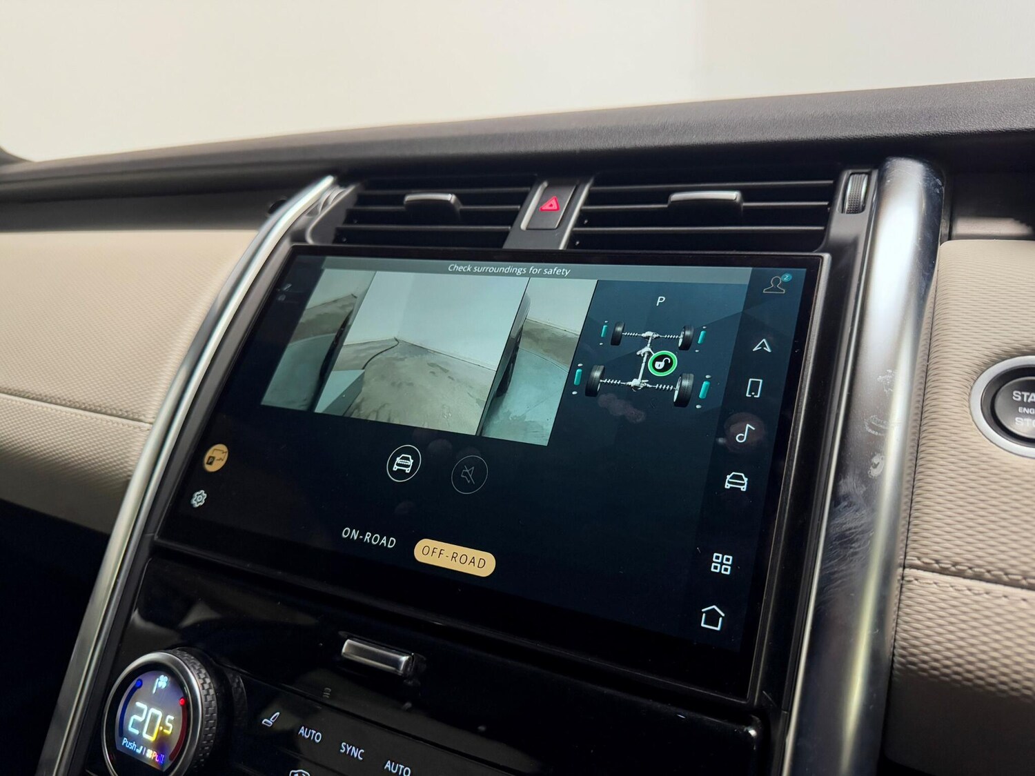 Used Land Rover Discovery 2022 for sale - 76389031: Photo 47