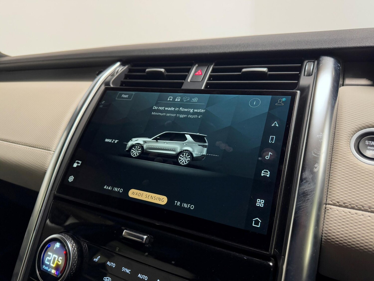 Used Land Rover Discovery 2022 for sale - 76389031: Photo 51