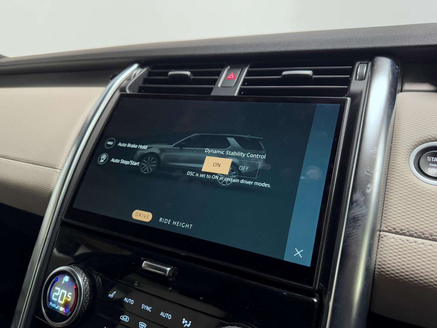 Used Land Rover Discovery 2022 for sale - 76389031: Photo 55