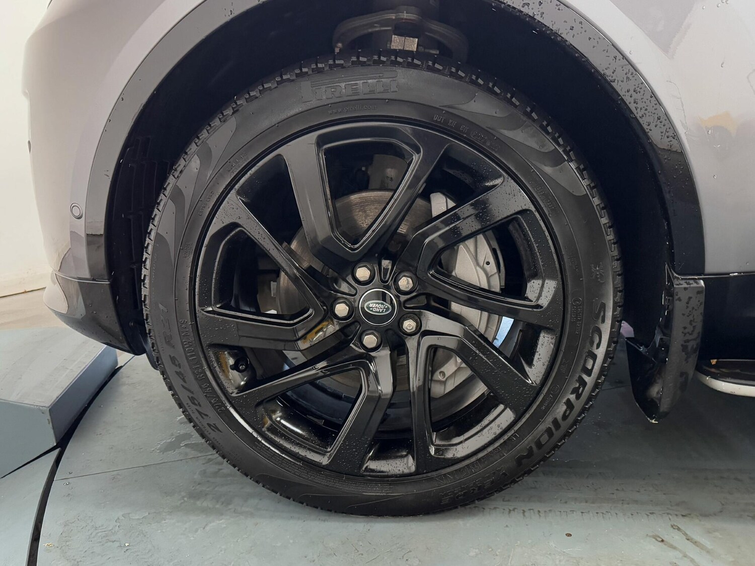 Used Land Rover Discovery 2022 for sale - 76389031: Photo 58