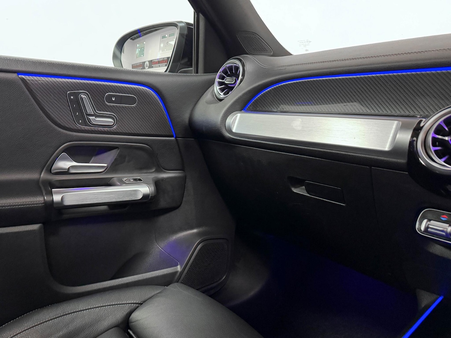 Used Mercedes-Benz GLB 2022 for sale - 76337916: Photo 28