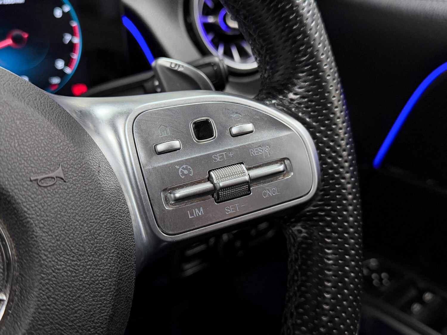 Used Mercedes-Benz GLB 2022 for sale - 76337916: Photo 38