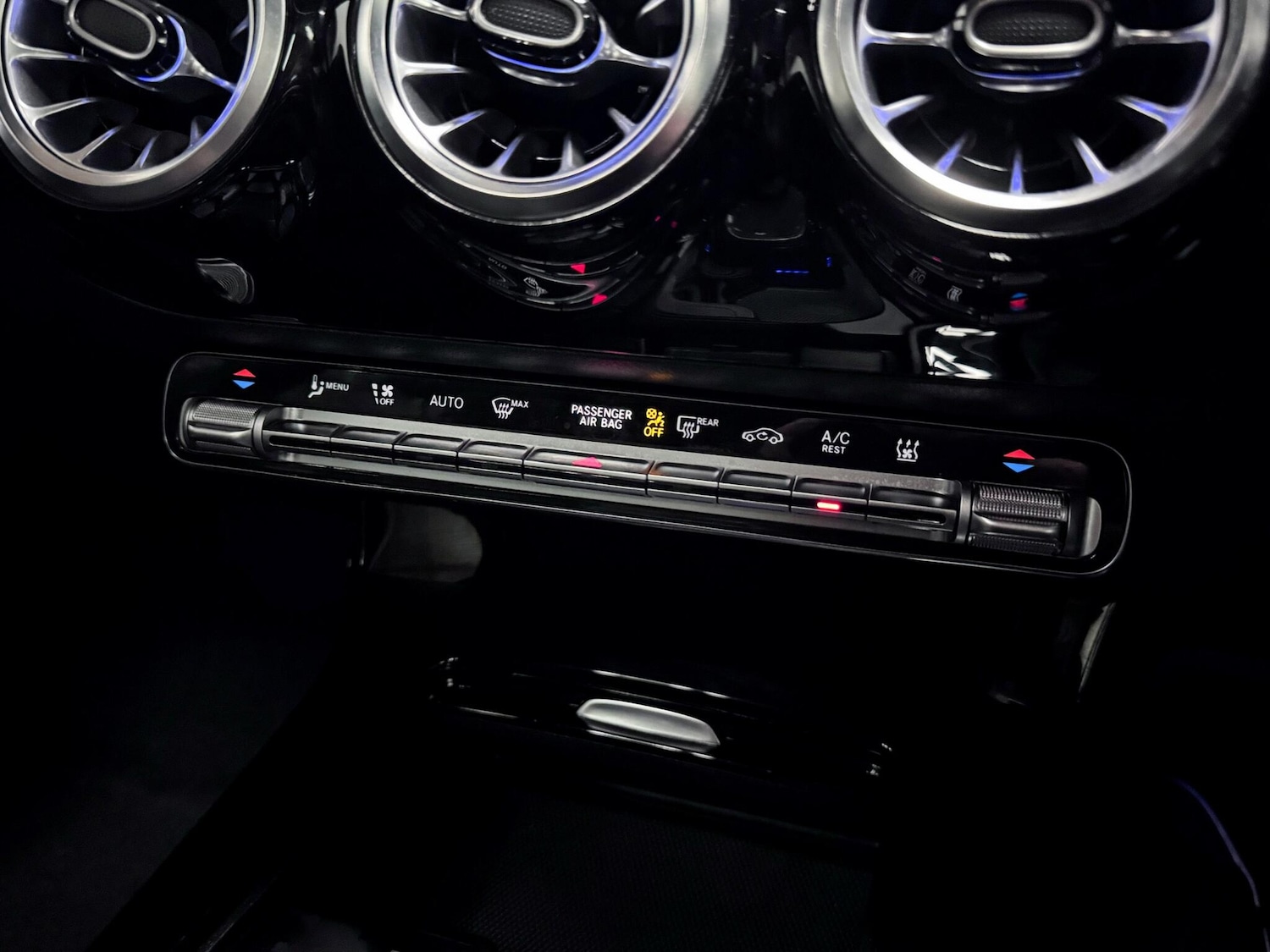 Used Mercedes-Benz A-Class 2022 for sale - 77091882: Photo 31