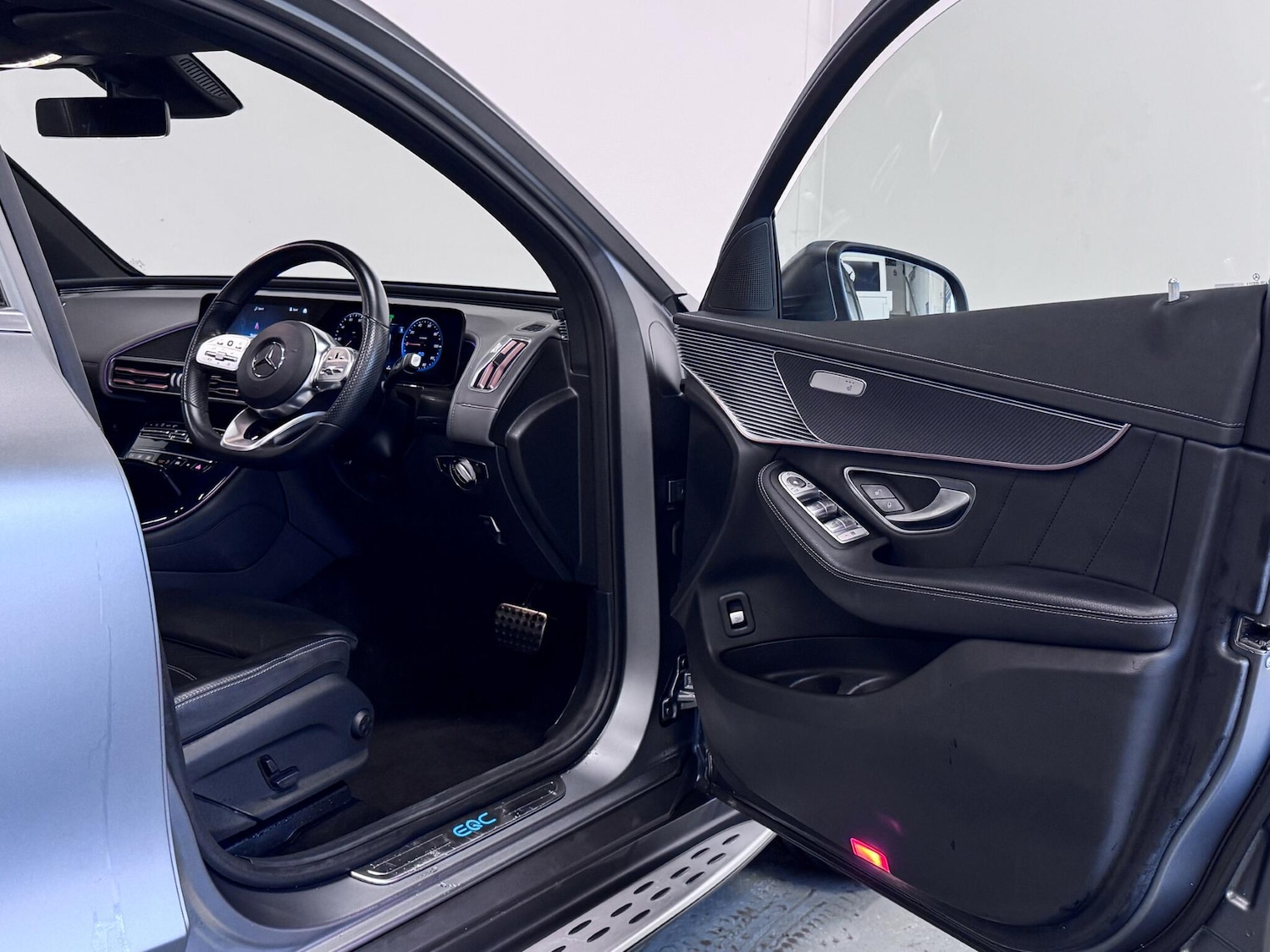 Used Mercedes-Benz EQC 2023 for sale - 77120323: Photo 14