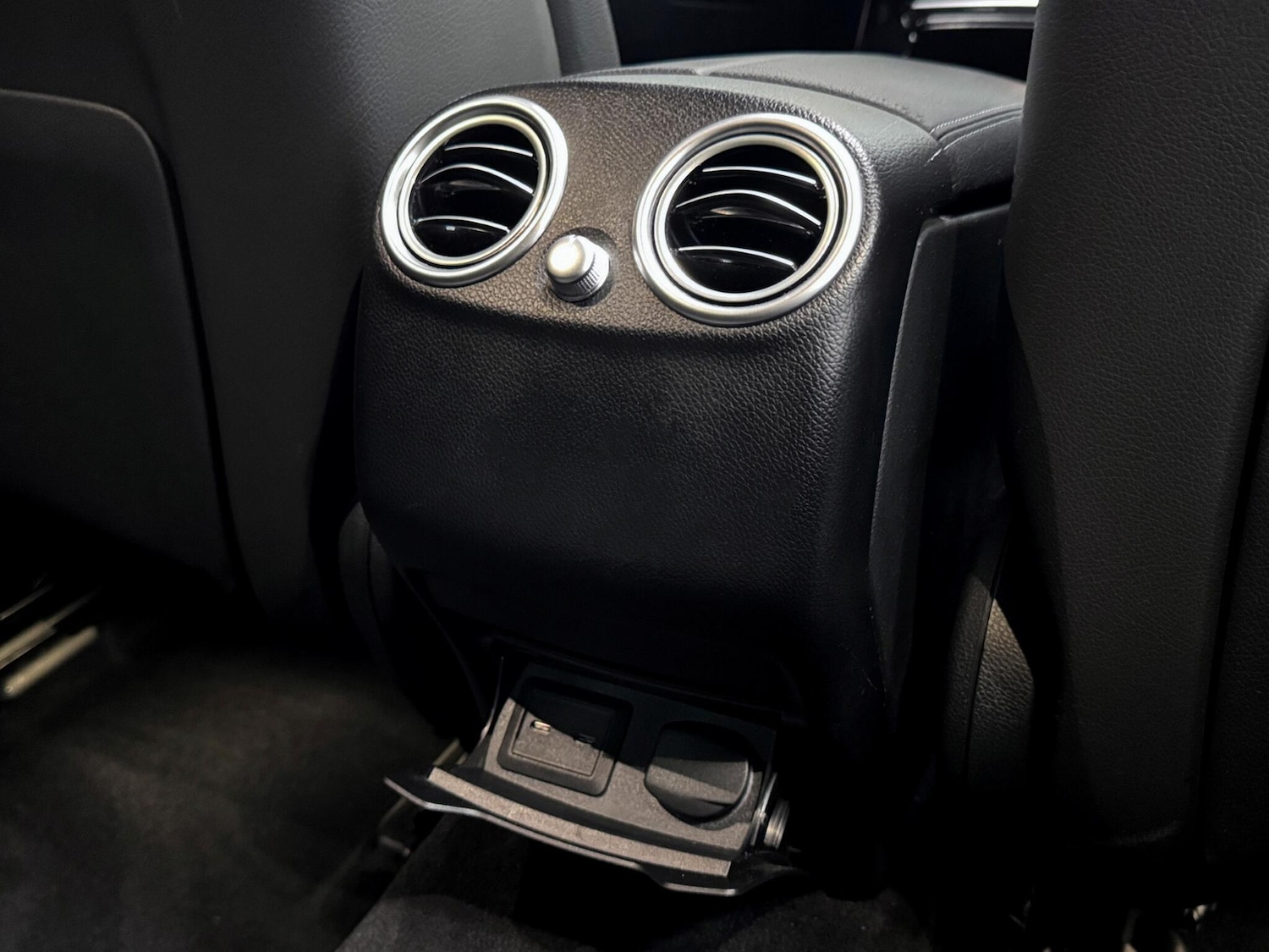 Used Mercedes-Benz EQC 2023 for sale - 77120323: Photo 27