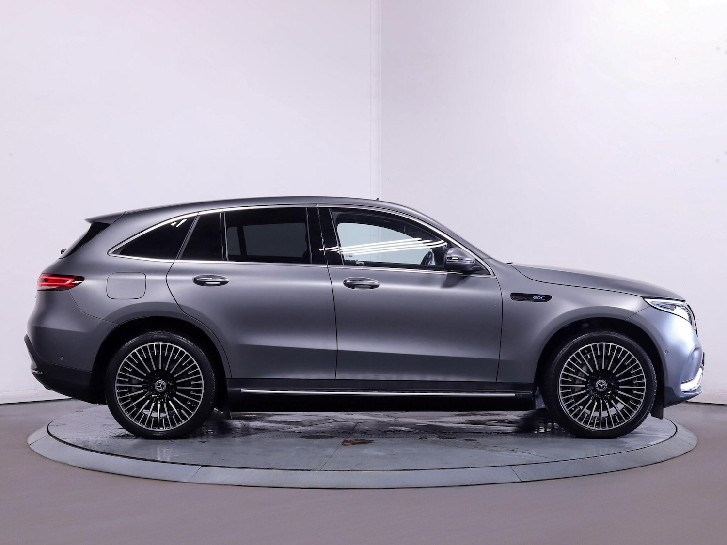 Used Mercedes-Benz EQC 2023 for sale - 77120323: Photo 8