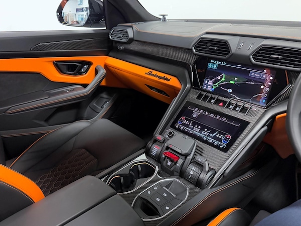 Used Lamborghini Urus 2024 for sale - 76215428: Photo 43