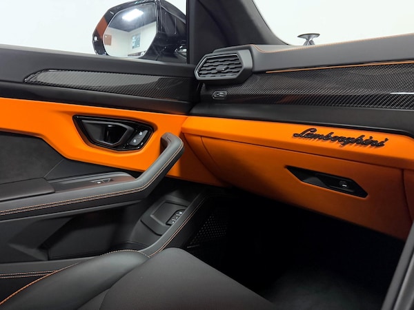 Used Lamborghini Urus 2024 for sale - 76215428: Photo 44