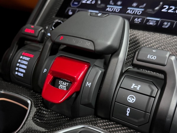 Used Lamborghini Urus 2024 for sale - 76215428: Photo 51