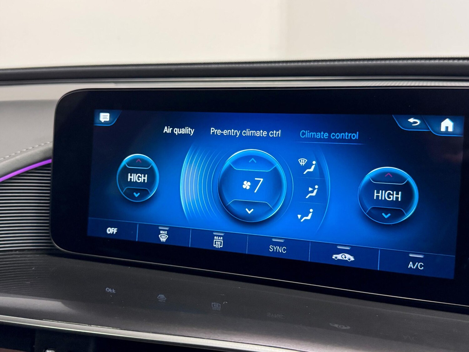 Used Mercedes-Benz EQC 2023 for sale - 77994291: Photo 44