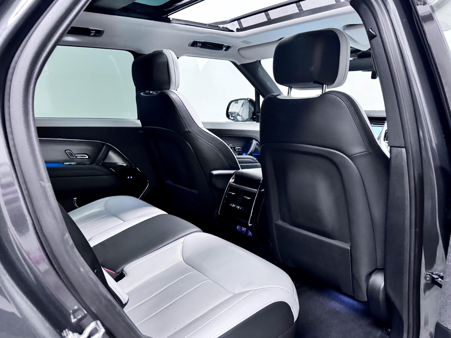 Used Land Rover Range Rover Sport 2024 for sale - 77882198: Photo 23