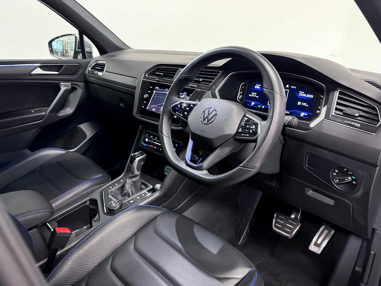 Used Volkswagen Tiguan 2023 for sale - 76158696: Photo 23