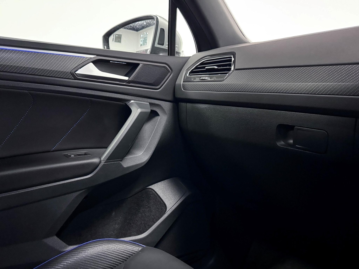 Used Volkswagen Tiguan 2023 for sale - 76158696: Photo 31