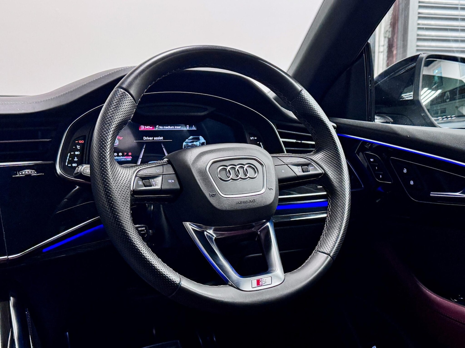 Used Audi SQ8 2023 for sale - 77524847: Photo 35