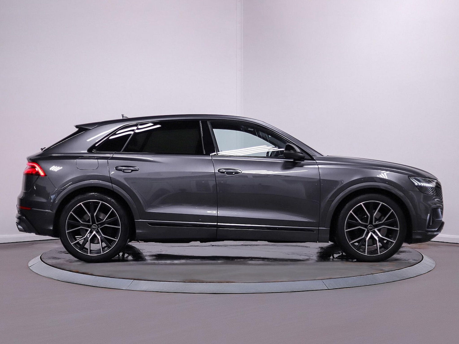 Used Audi SQ8 2023 for sale - 77524847: Photo 8