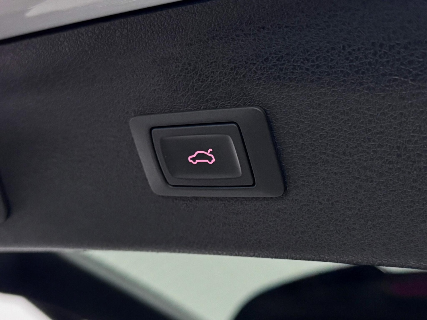 Used Audi Q3 2018 for sale - 76715488: Photo 12