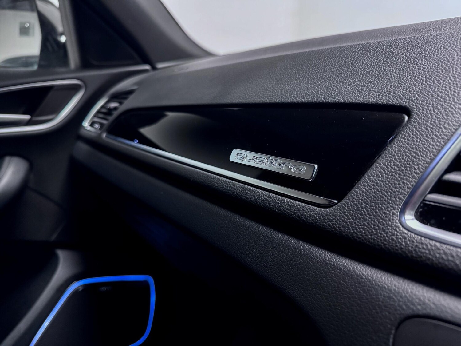 Used Audi Q3 2018 for sale - 76715488: Photo 24