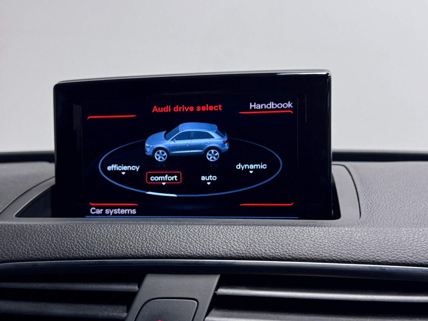 Used Audi Q3 2018 for sale - 76715488: Photo 43