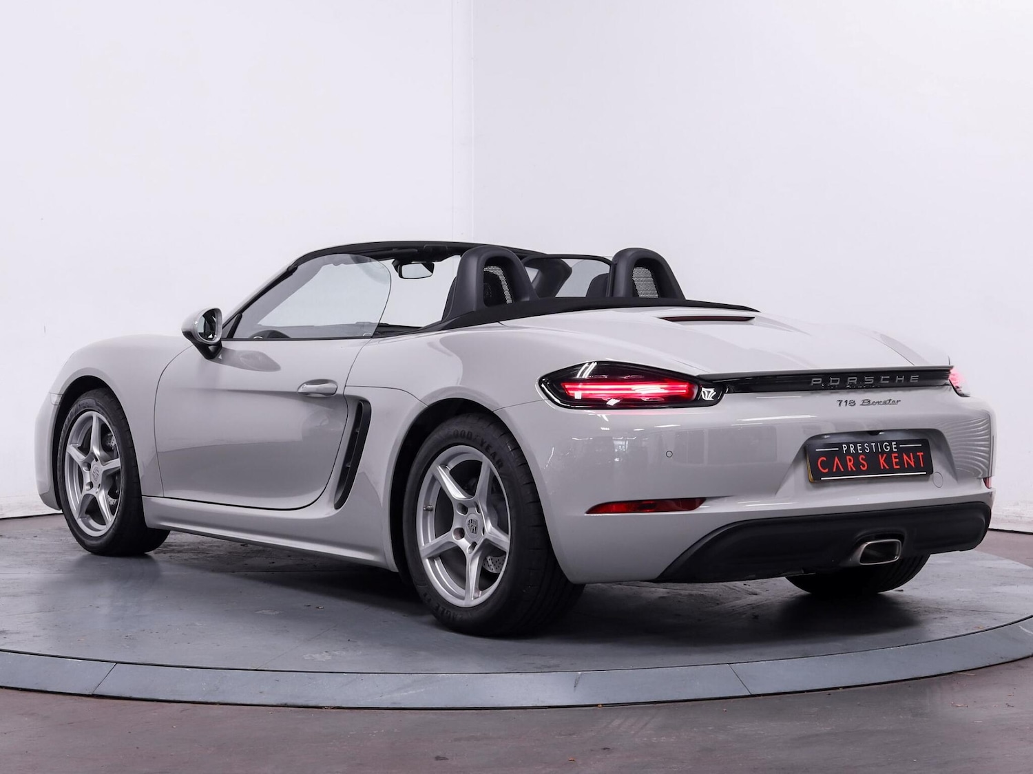 Used Porsche 718 Boxster 2024 for sale - 76122084: Photo 8