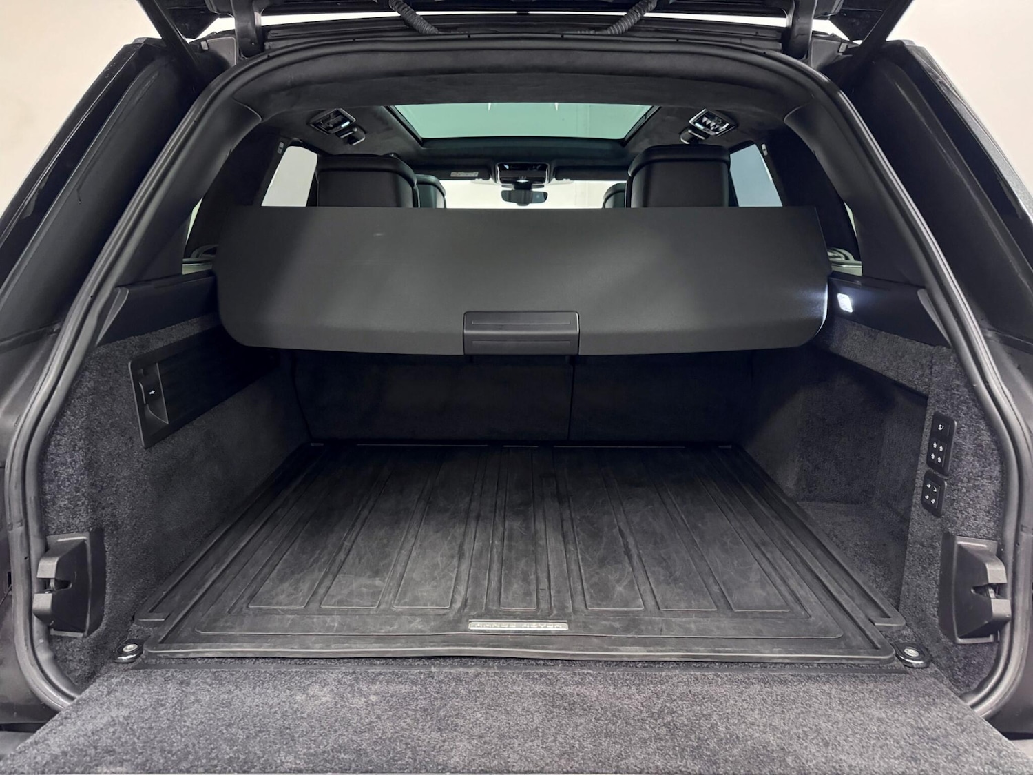 Used Land Rover Range Rover 2019 for sale - 77202521: Photo 16