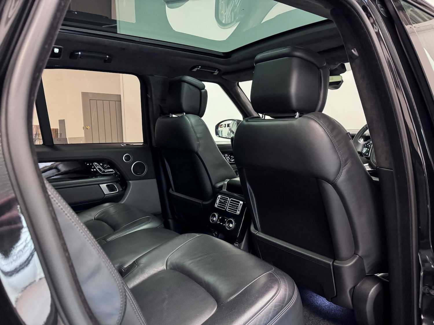 Used Land Rover Range Rover 2019 for sale - 77202521: Photo 33
