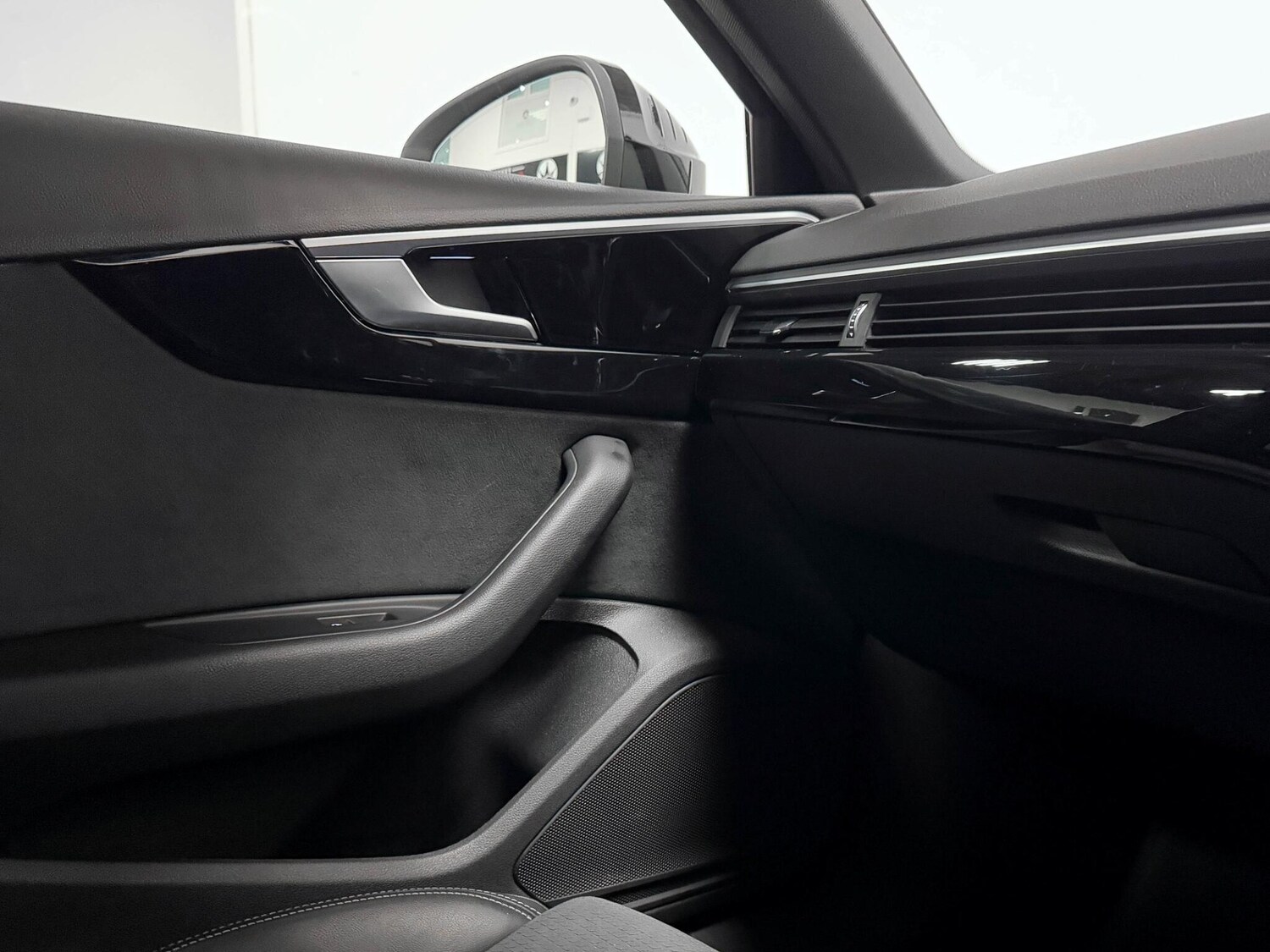 Used Audi A4 2022 for sale - 76227609: Photo 27