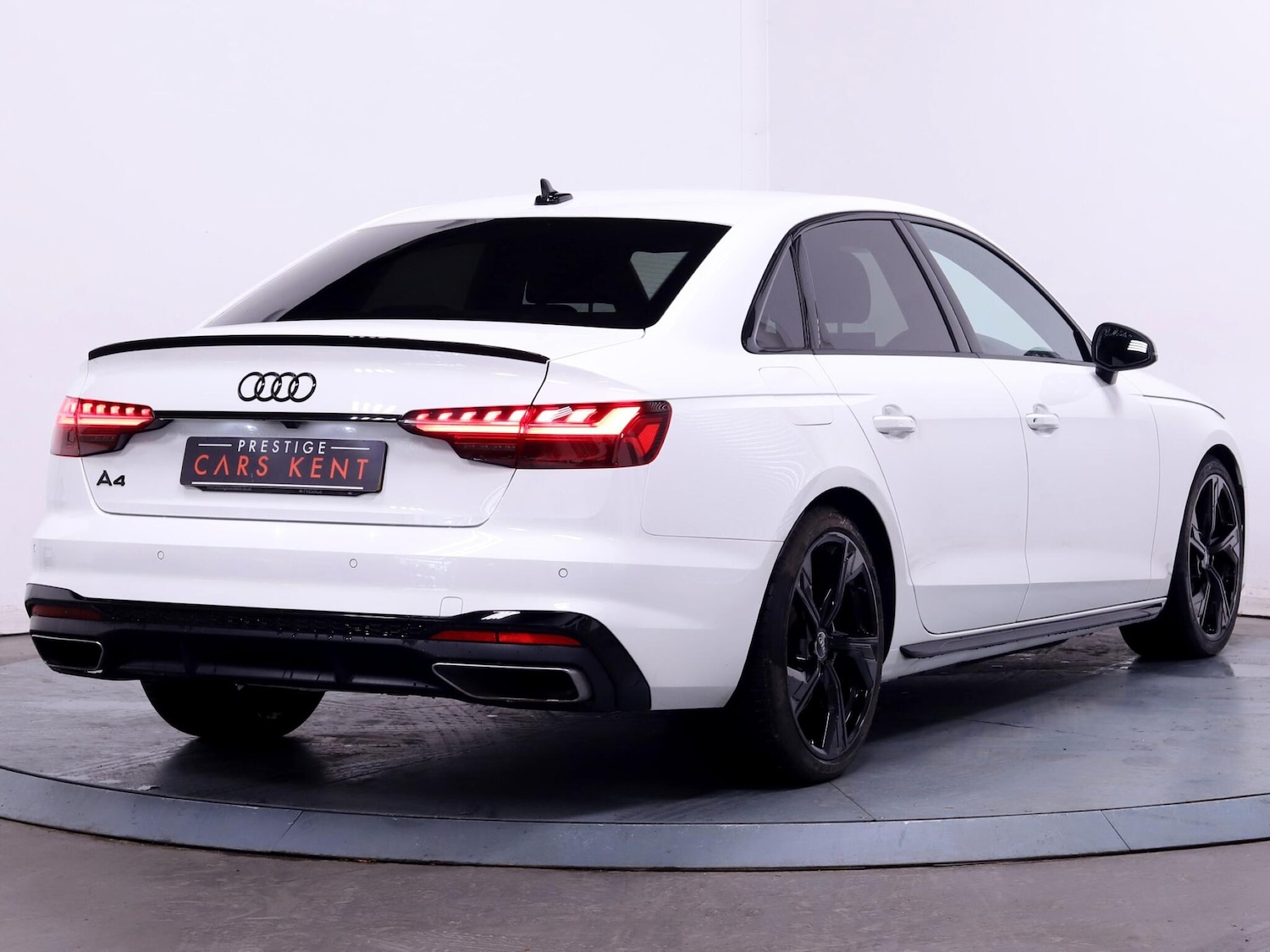 Used Audi A4 2022 for sale - 76227609: Photo 8