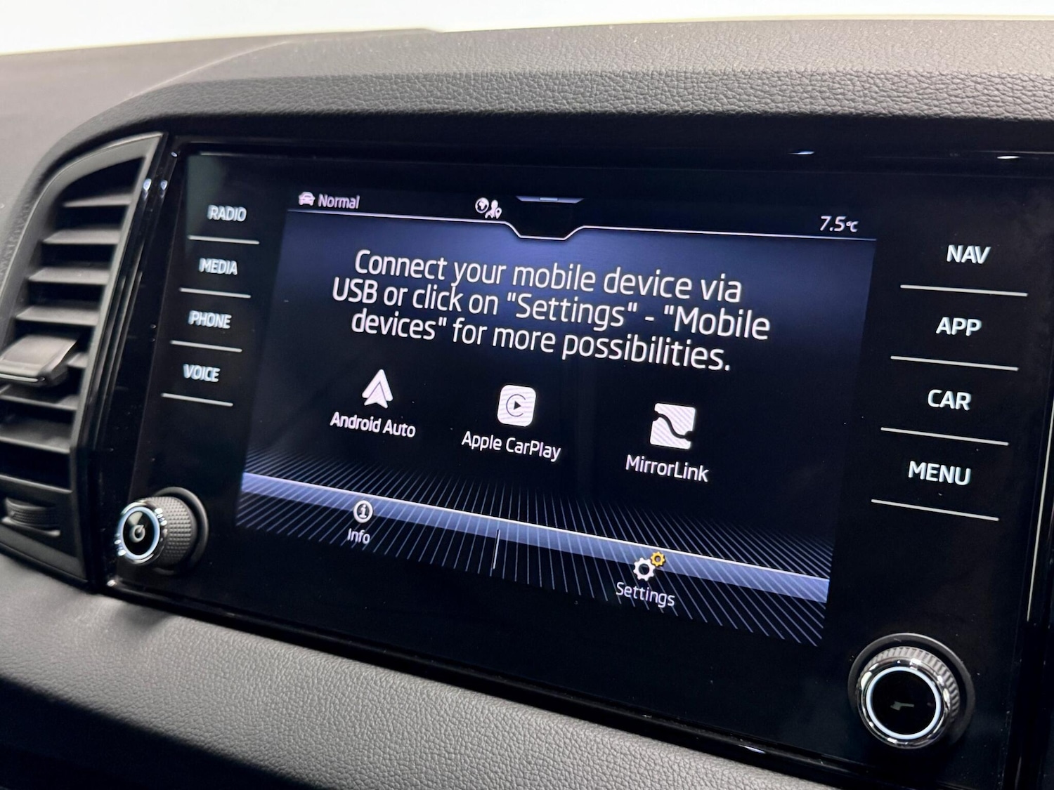 Used Skoda Karoq 2023 for sale - 77646742: Photo 39