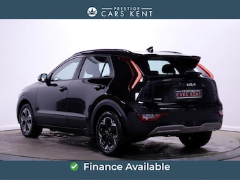 Used Kia Niro 2023 for sale - 77496607: Photo