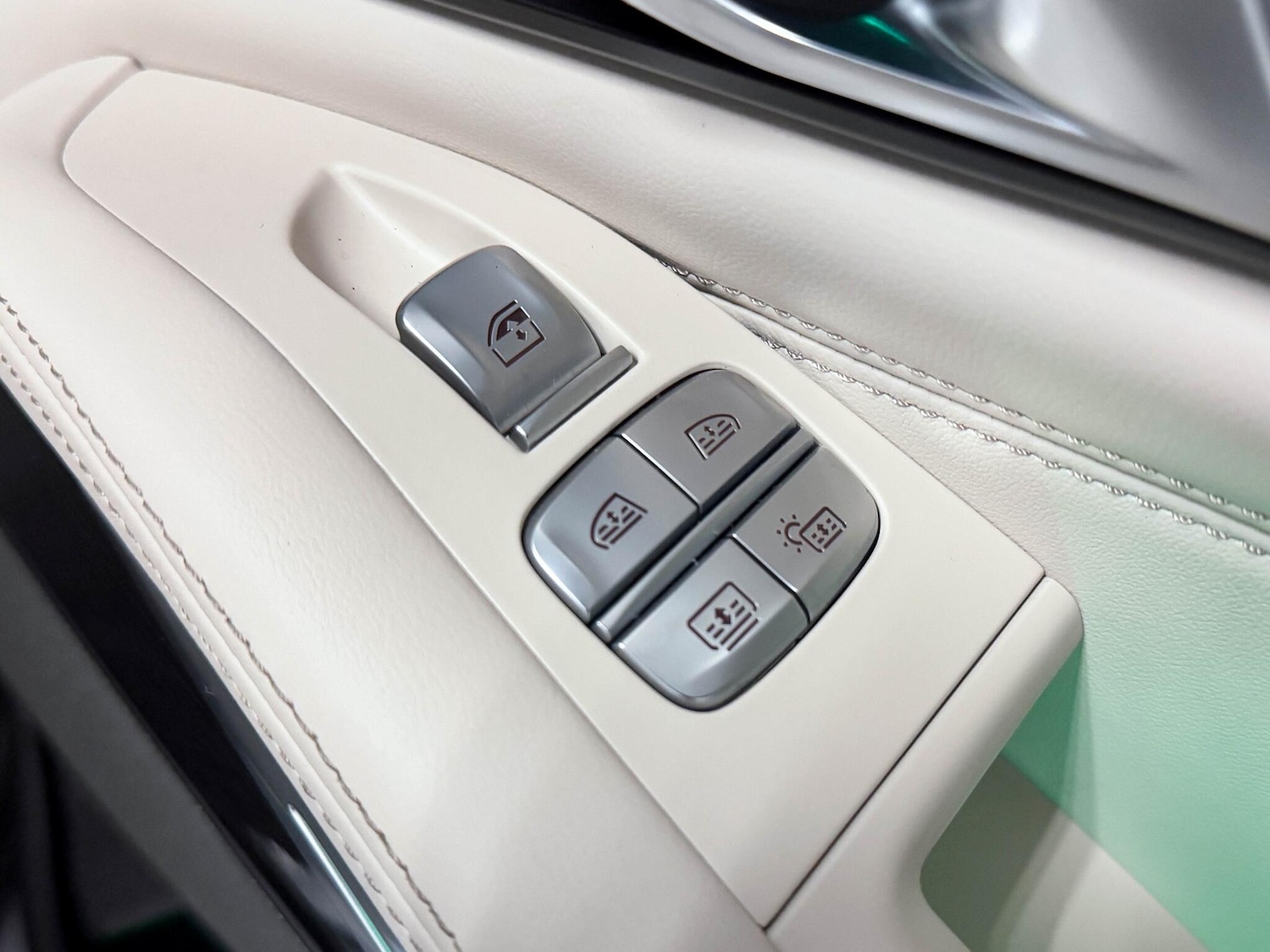 Used BMW X7 2022 for sale - 76043110: Photo 32