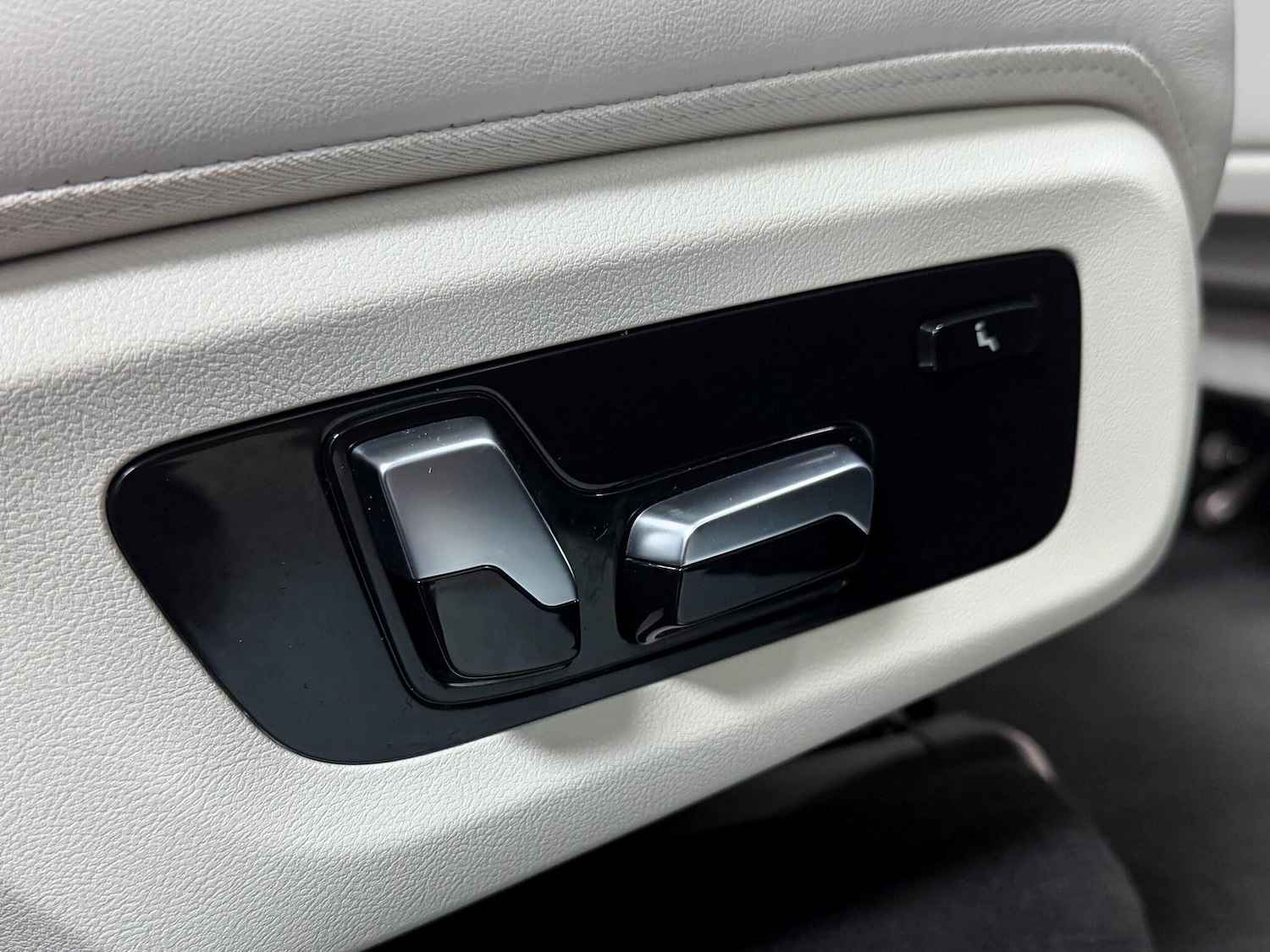 Used BMW X7 2022 for sale - 76043110: Photo 34